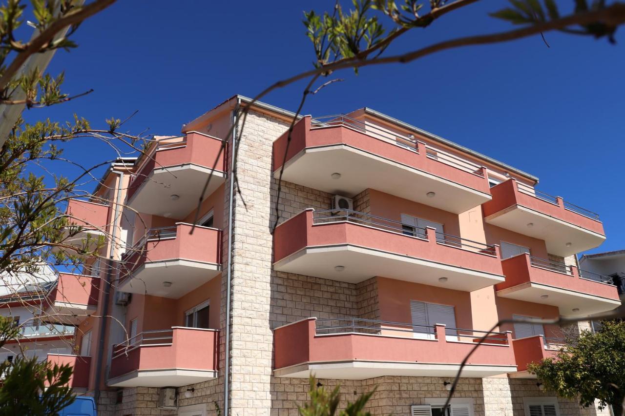 Rooms Zvonimir Stobreč Εξωτερικό φωτογραφία