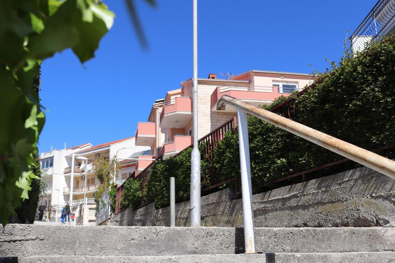 Rooms Zvonimir Stobreč Εξωτερικό φωτογραφία