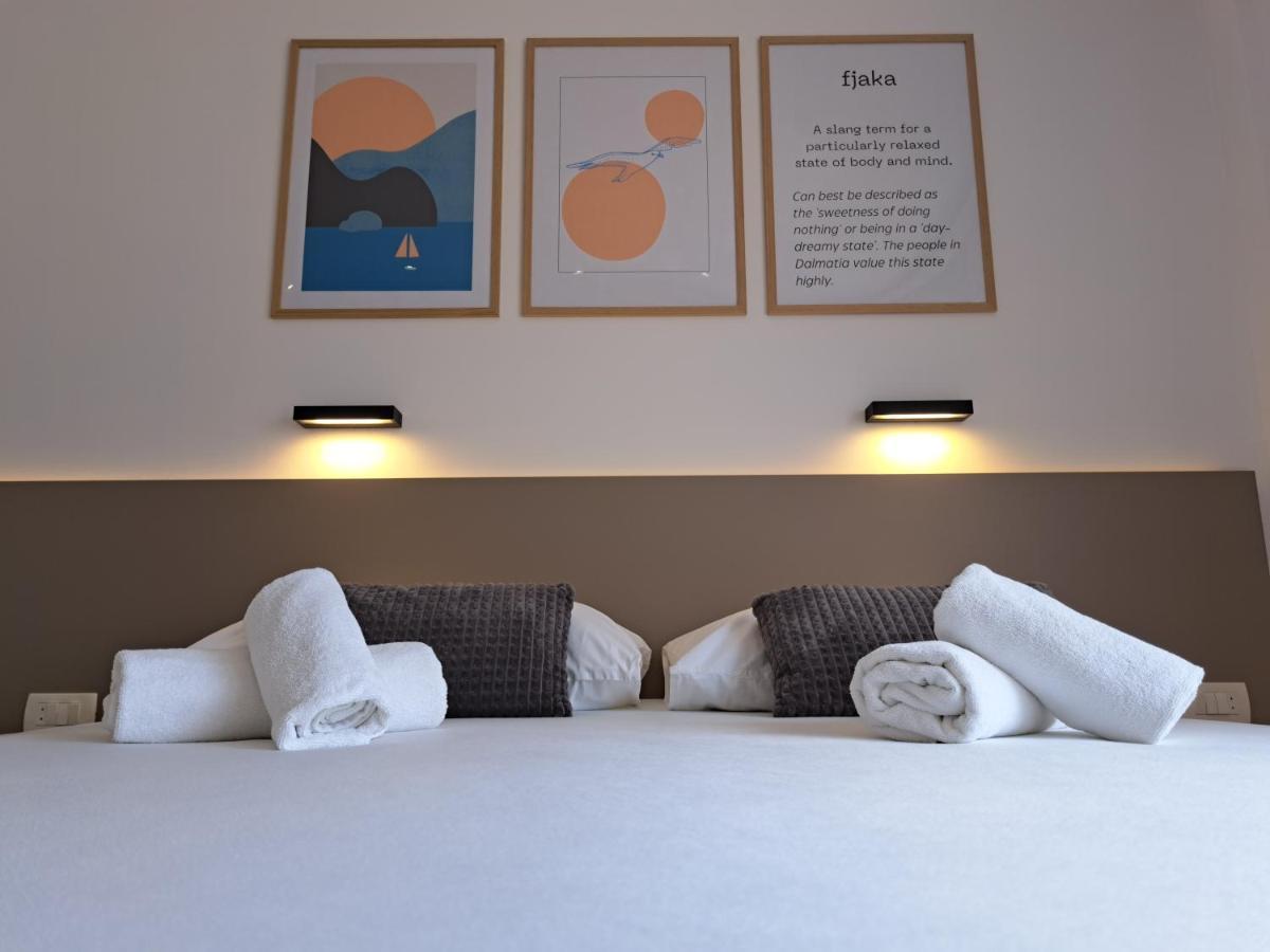 Rooms Zvonimir Stobreč Εξωτερικό φωτογραφία