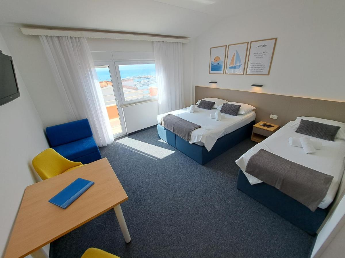 Rooms Zvonimir Stobreč Εξωτερικό φωτογραφία
