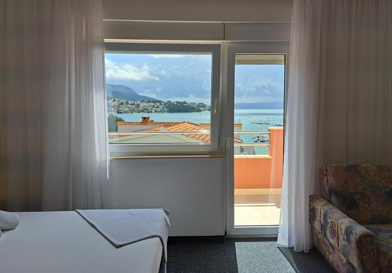 Rooms Zvonimir Stobreč Εξωτερικό φωτογραφία