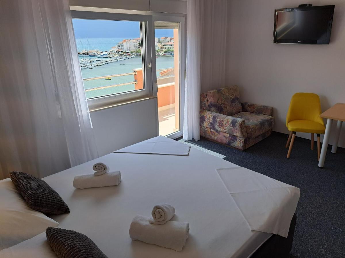 Rooms Zvonimir Stobreč Εξωτερικό φωτογραφία